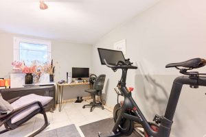 Untergeschoss- Hobbyraum