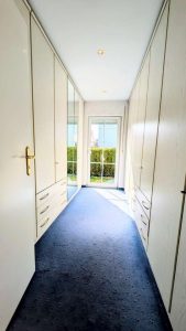 Erdgeschoss-Ankleidezimmer