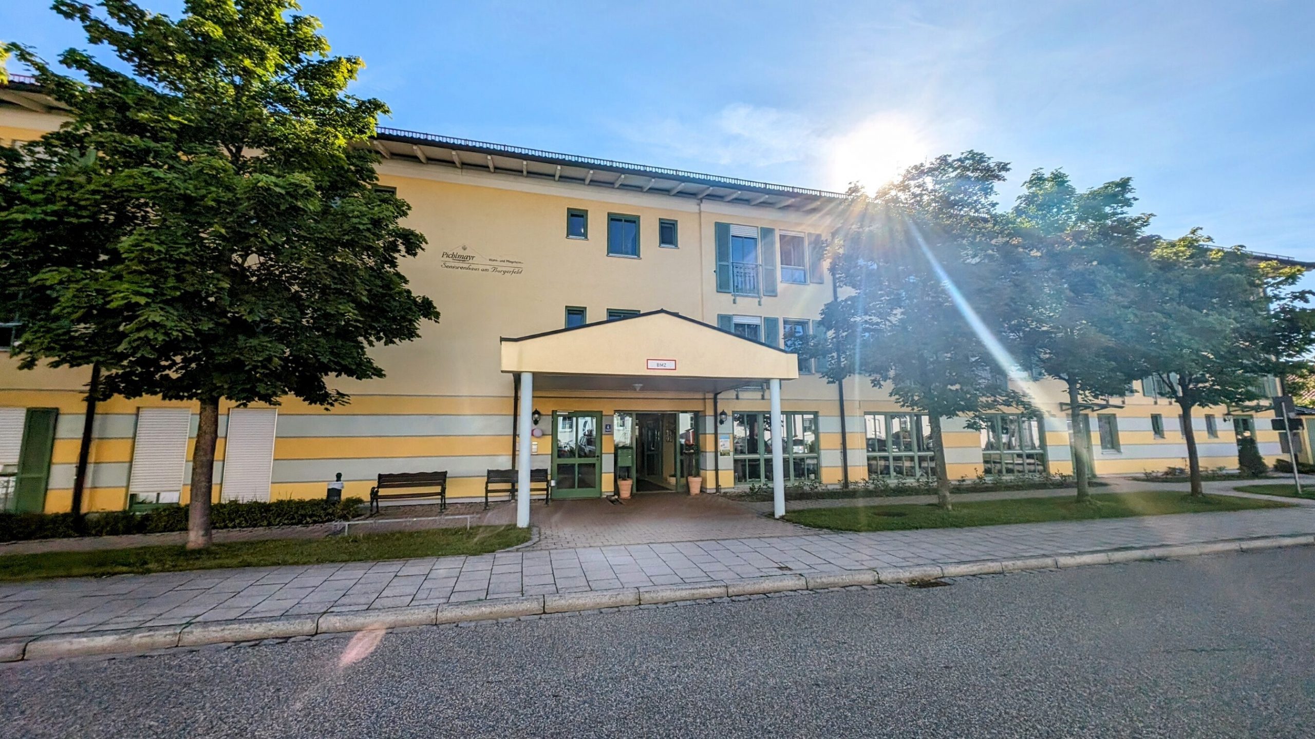 Attraktives 1-Zimmer-Pflegeapartment im Seniorenhaus Markt Schwaben — Bild 1