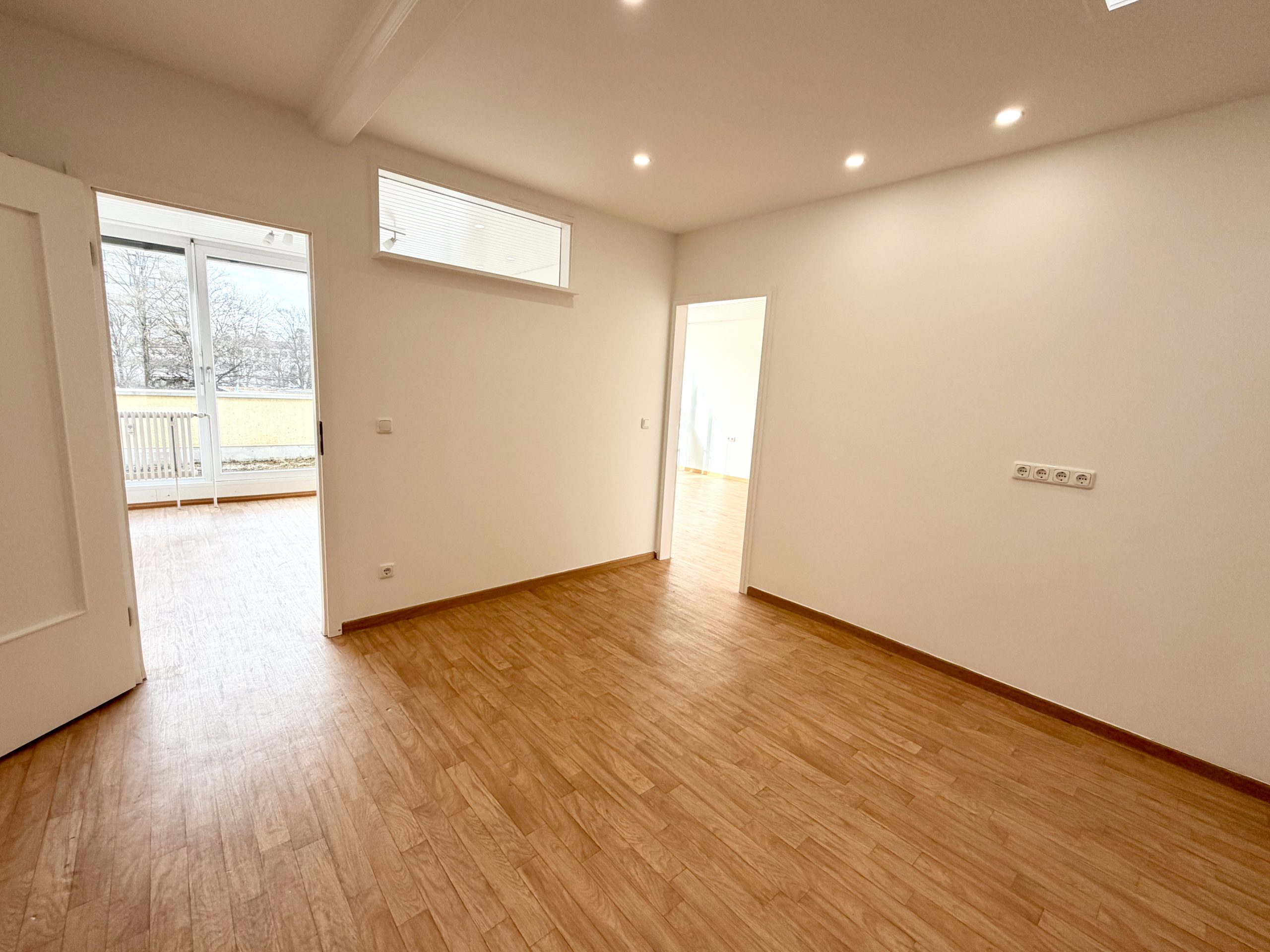 Top-Preis! Dachterrassenwohnung in zentraler Lage von Baldham — Bild 1