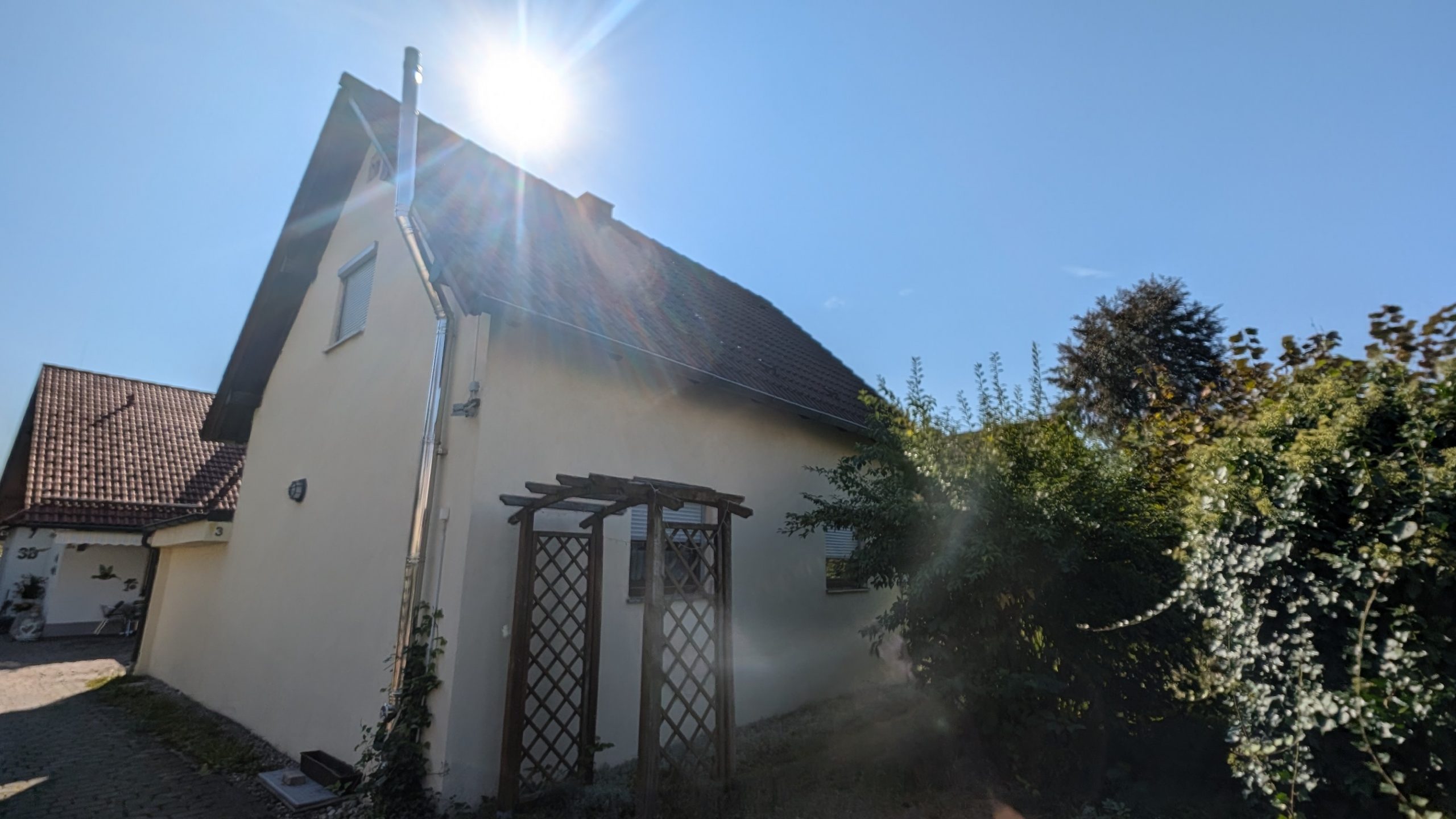 **Einfamilienhaus zu verkaufen – Ihre persönliche Renovierungsgala erwartet Sie!** — Bild 1