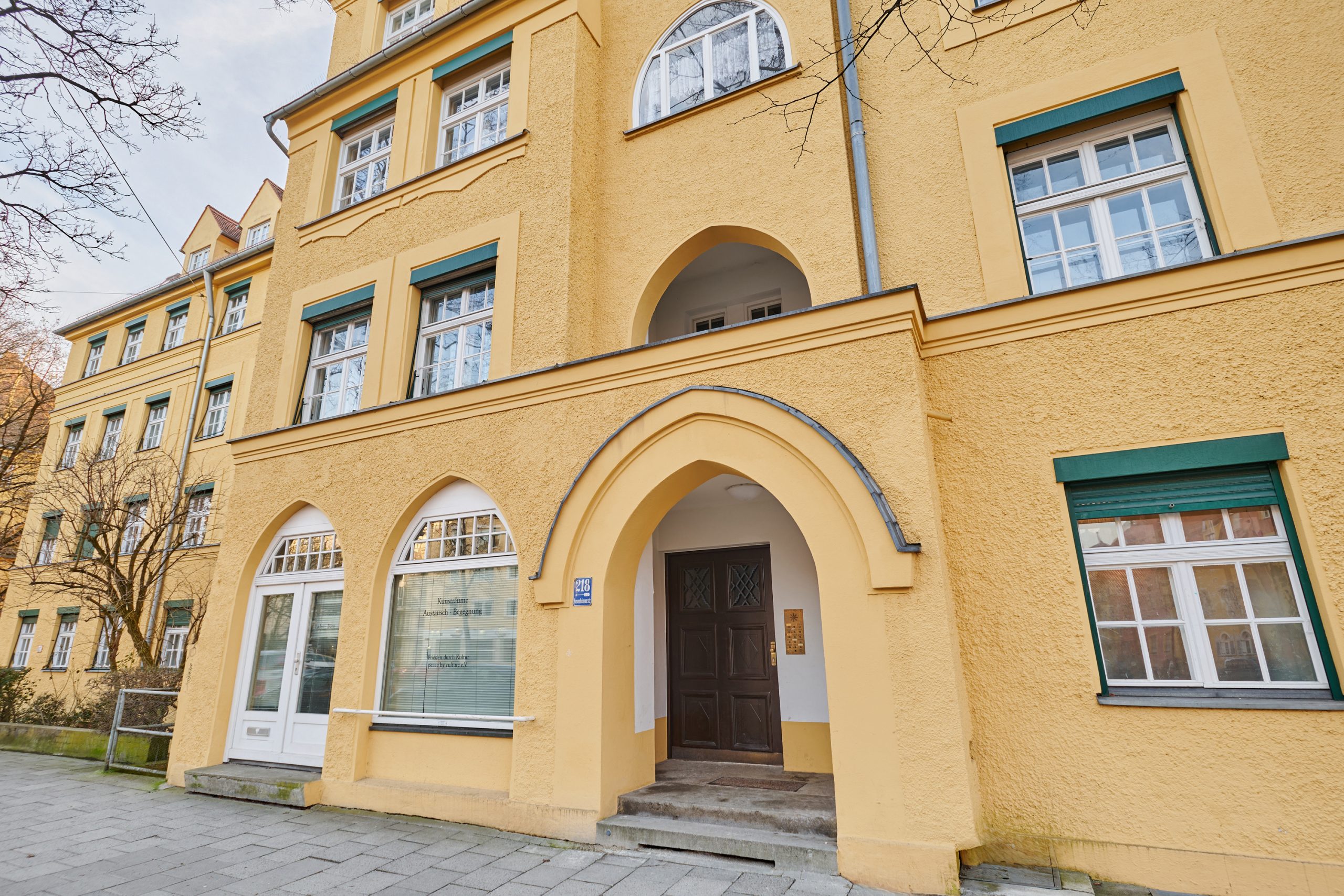 Altbaucharme trifft Zukunftsperspektive! 3,5-Zimmerwohnung mit Loggia im denkmalgeschützten Haus — Bild 19