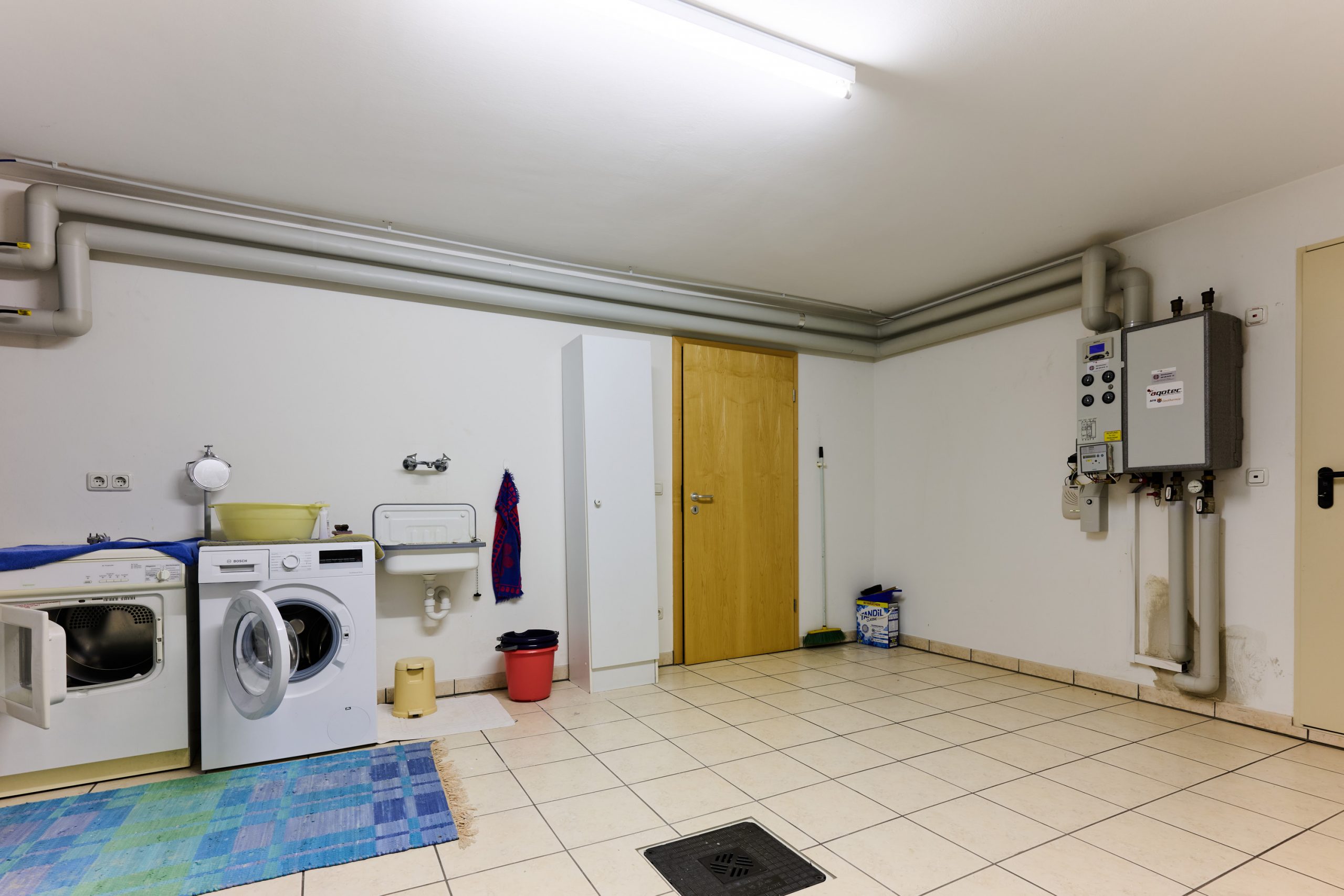 Exklusives Einfamilienhaus in ruhiger Traumlage – Eleganz, Raum und Komfort vereint — Bild 25