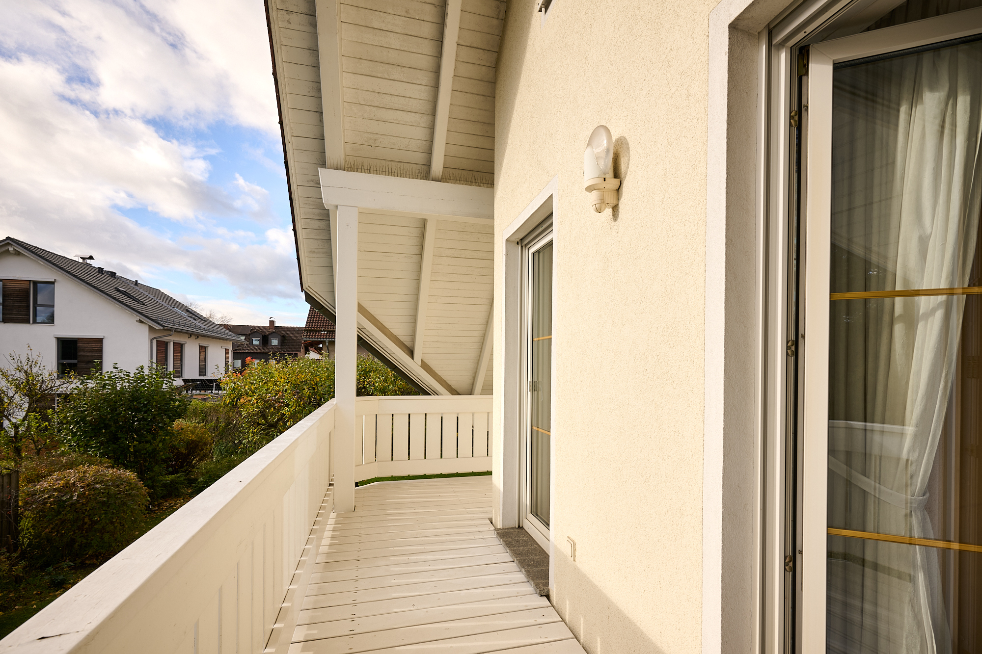 Exklusives Einfamilienhaus in ruhiger Traumlage – Eleganz, Raum und Komfort vereint — Bild 19