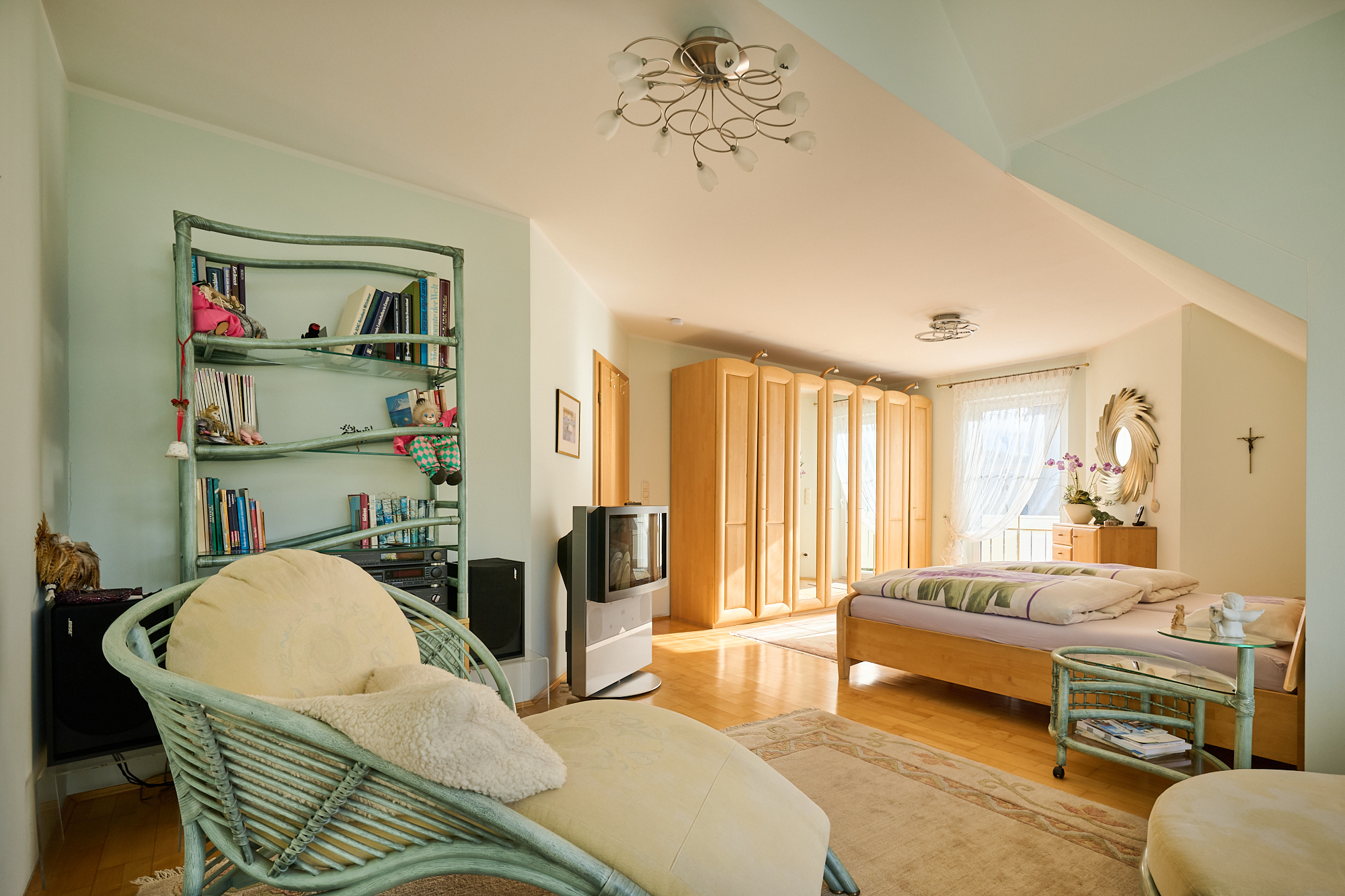 Exklusives Einfamilienhaus in ruhiger Traumlage – Eleganz, Raum und Komfort vereint — Bild 16