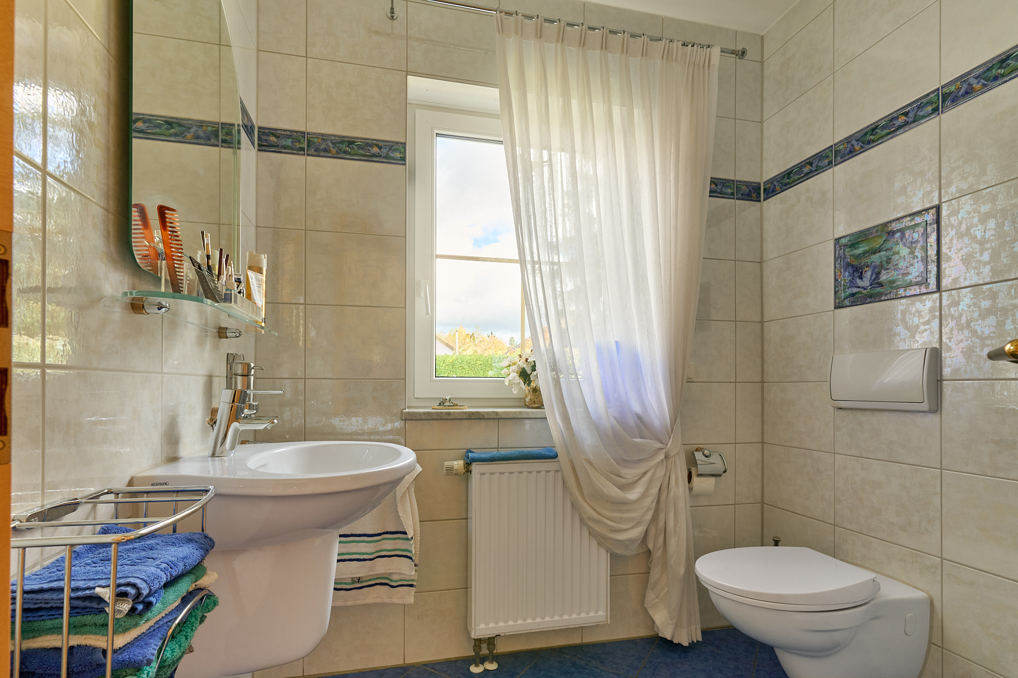 Exklusives Einfamilienhaus in ruhiger Traumlage – Eleganz, Raum und Komfort vereint — Bild 3