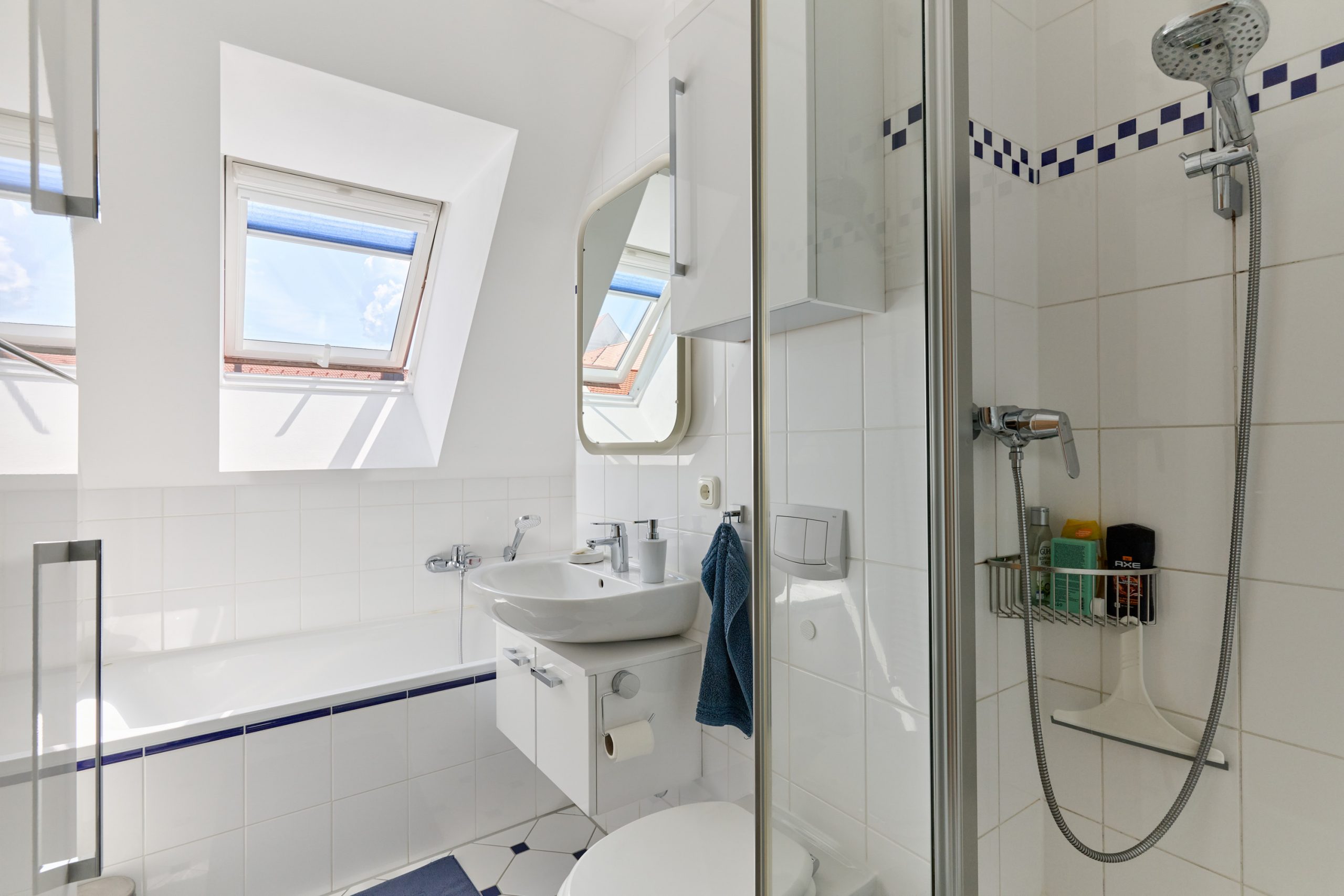 Hereinspaziert in Ihre neue Maisonettewohnung voller Licht, Luft und Lebensqualität — Bild 3