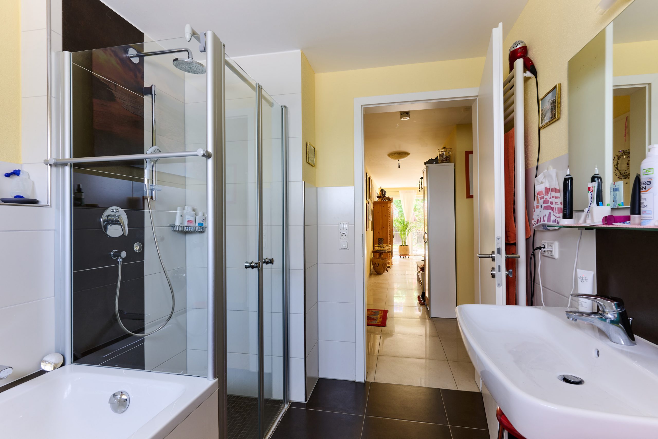 Gartenidylle in Bestlage–Top Wohnung mit Terrasse, ca. 140 m² Privatgarten und A+ Energieeffizienz! — Bild 15