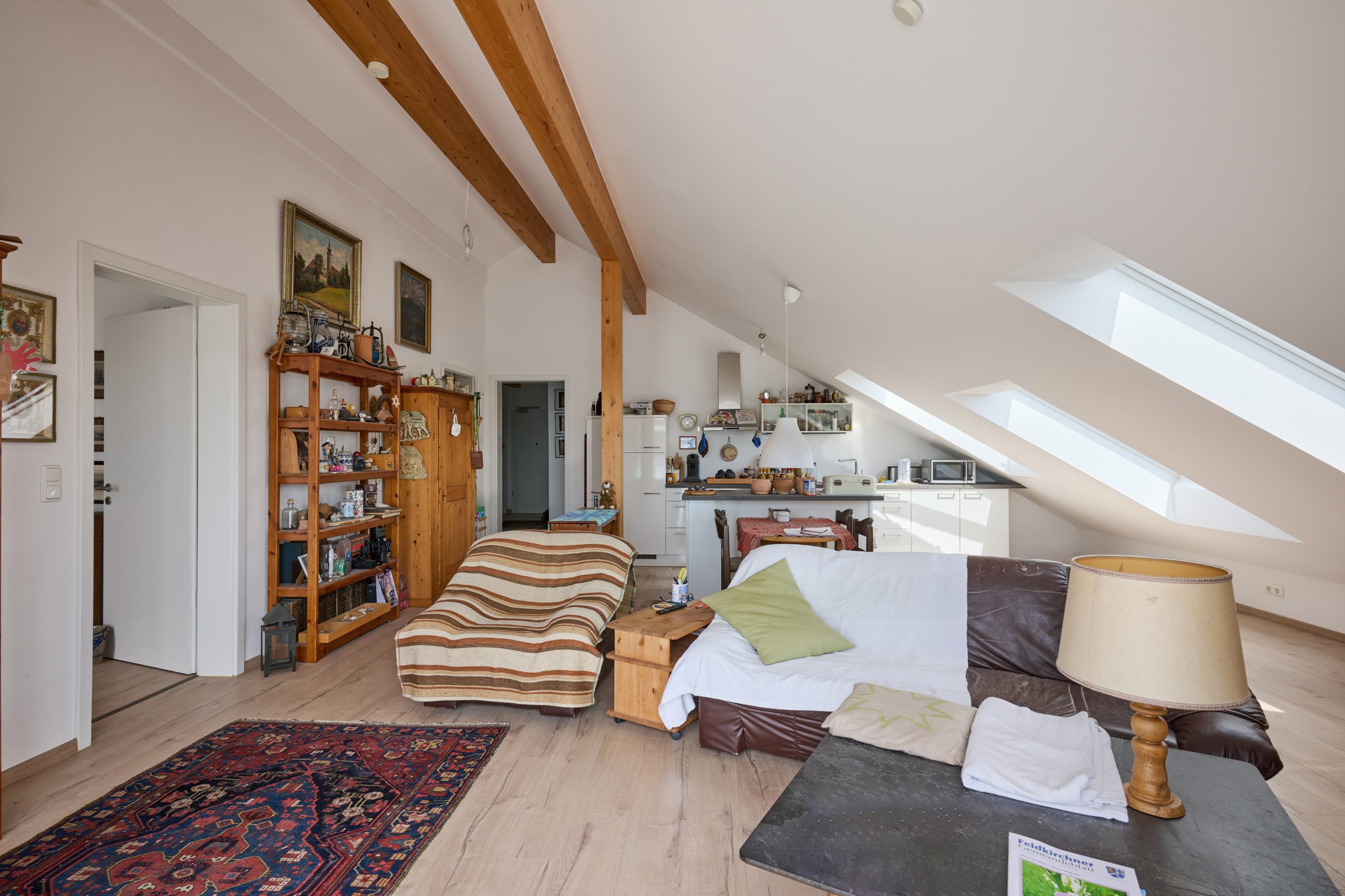 Hoch hinauf und tief geparkt: Penthouse- Feeling mit XXl- Balkon und zwei Tiefgaragen-Stellplätzen! — Bild 5
