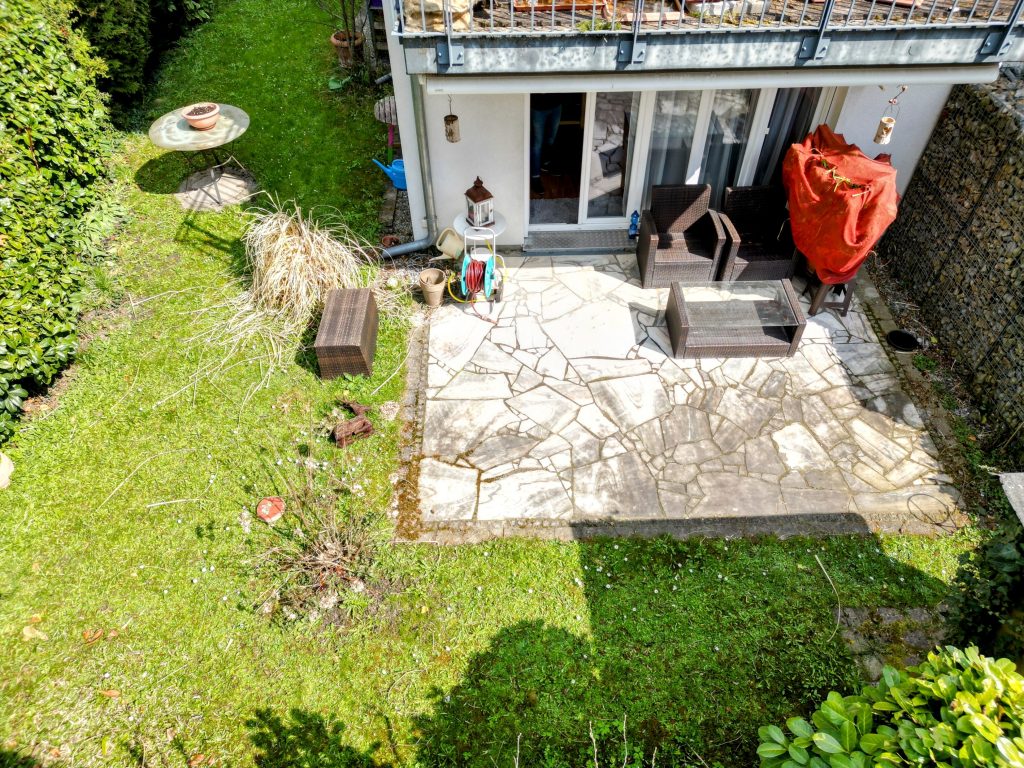 Oase der Ruhe mit eigenem ca. 120 m² sonnigem Garten!