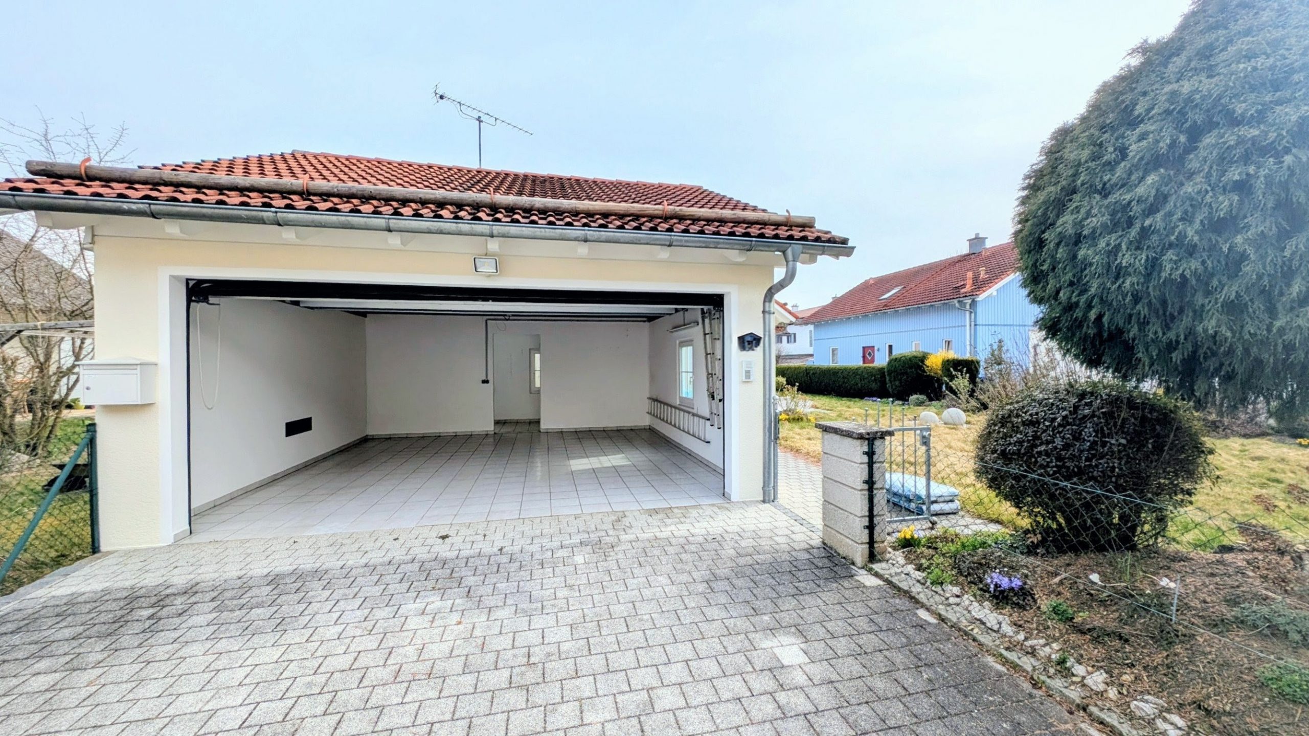 Einfamilienhaus mit großzügigem Raumgefühl, flexiblen Gestaltungsmöglichkeiten und Traum Grundstück — Bild 35