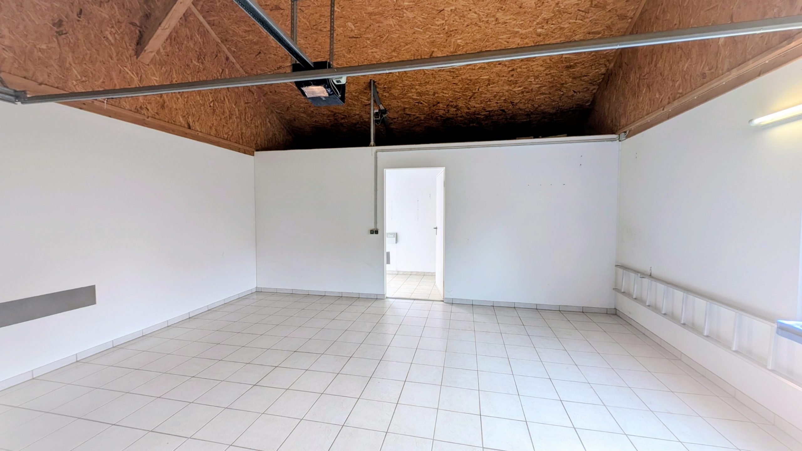 Einfamilienhaus mit großzügigem Raumgefühl, flexiblen Gestaltungsmöglichkeiten und Traum Grundstück — Bild 36