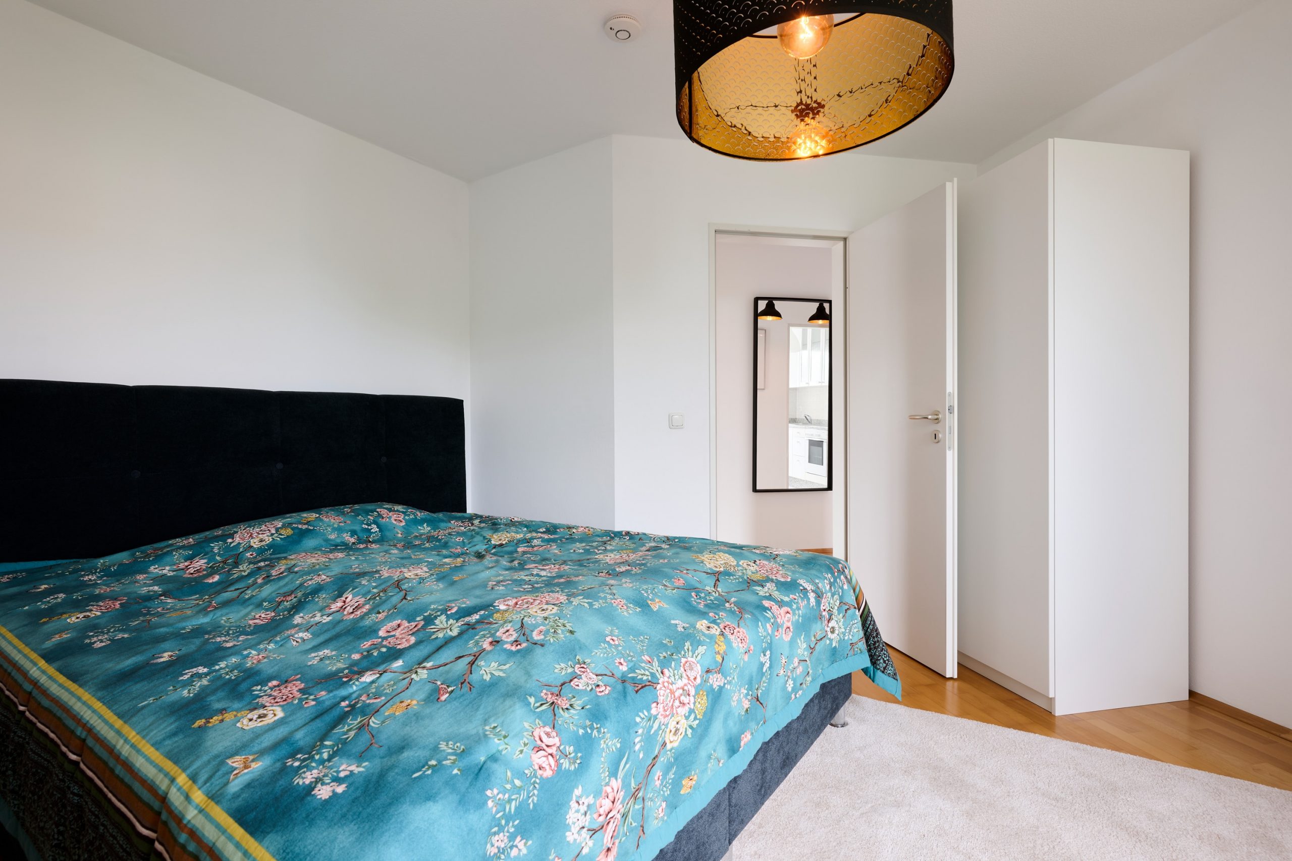 Ankommen, durchatmen und wohlfühlen – freie 2- Zimmer-Wohnung mit sonniger Loggia! — Bild 8