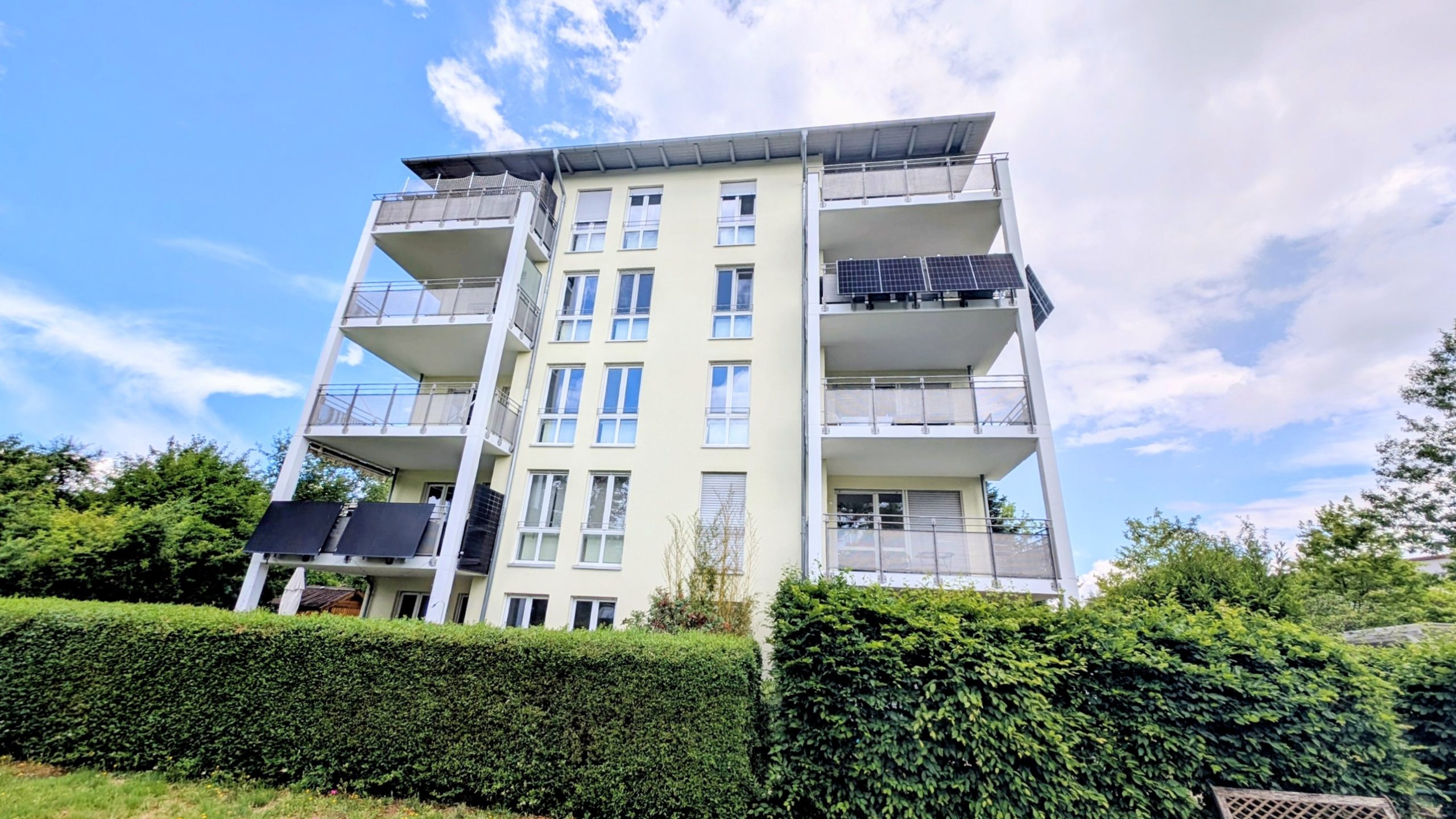 Sonnige 2-Zimmer-Wohnung mit XXL-Balkon, Aufzug und Tiefgaragenstellplatz — Bild 15