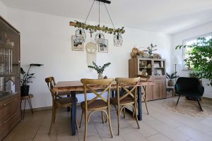 Wohnzimmer-Essbereich